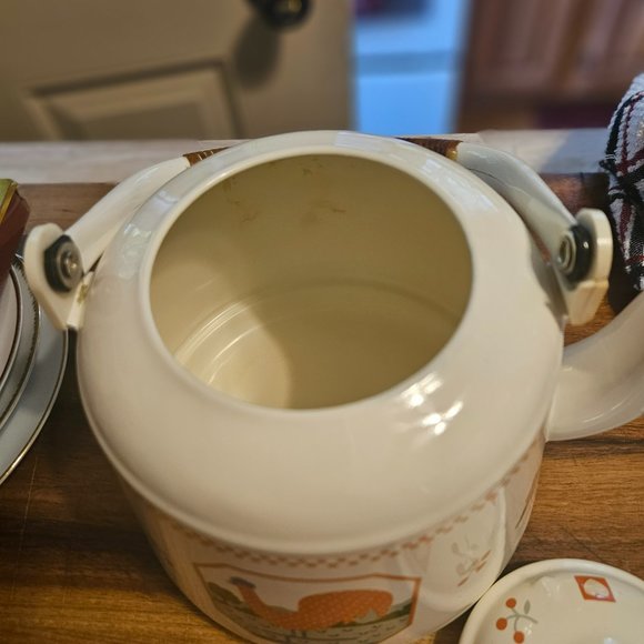 vintage raintree heart and home collection farm scene teapot 1.5 quart Japan - Picture 6 of 8